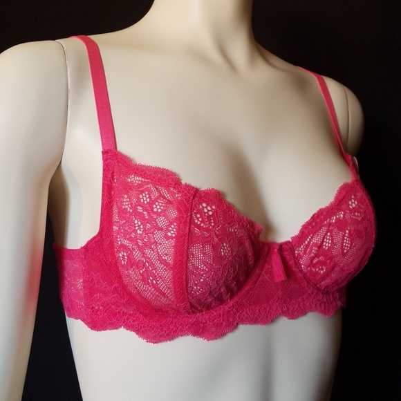 Other - NEW ITEM.  pink lace lingerie bra